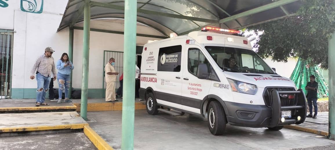El IMSS Bienestar atendió a 109 personas lesionadas por el descarrilamiento del Tren Interoceánico, 44 de ellas hospitalizadas.
Zoé Robledo, director del IM
(Facebook/Tereso Martinez Garcia)