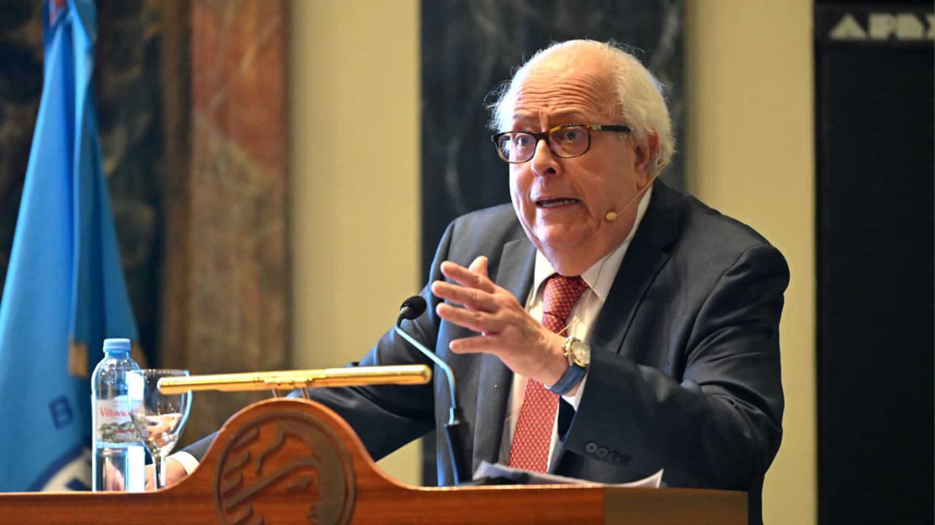 El presidente del Banco Central de Reserva del Perú (BCRP), Julio Velarde Flores, disertó en la Bolsa de Comercio de Buenos Aires.