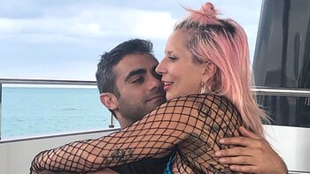 Lady Gaga subió una foto a su cuenta de instagram con Michael Polansky, su nuevo novio (@ladygaga)