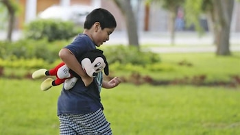 El autismo no es un “castigo de Dios” ni un insulto: los prejuicios que vulneran la dignidad de las personas autistas