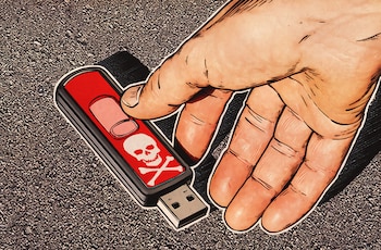Si se utiliza una memoria USB en dispositivos compartidos o públicos, como en una biblioteca o en un cibercafé, se corre el riesgo de que la información sea comprometida si esos dispositivos no están seguros. (Kaspersky)