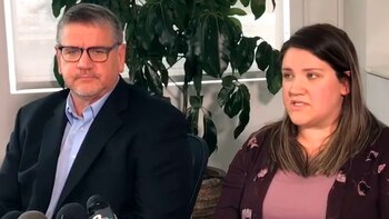 El doctor Bryce Cleary demandó