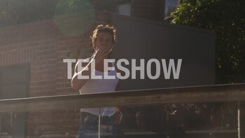 El beso de Mendes para