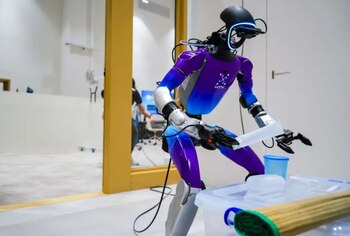 Singapur entrena robot humanoides para que trabajen con policías en un futuro. (HTX)