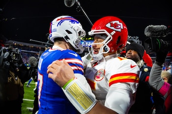 A pesar de la presión, los Kansas City Chiefs ganaron el partido ante los Buffalo Bills con un apretado marcador de 27-24
Mandatory Credit: Mark J. Rebilas-USA TODAY Sports