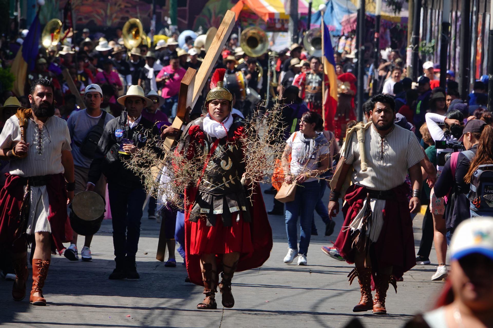 La tradicional representación de la Pasión de Cristo en Iztapalapa cumplirá 183 años y contará con un operativo especial de seguridad y cierres viales para facilitar el acceso de miles de asistentes. (Crédito: Cuartoscuro)