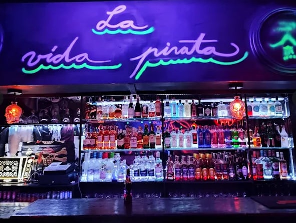 La tarjeta de Nucleoeléctrica tenía gastos por 765 dólares en el Pub El Pirata de Madrid.