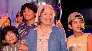 La abuela Dolores, interpretada por