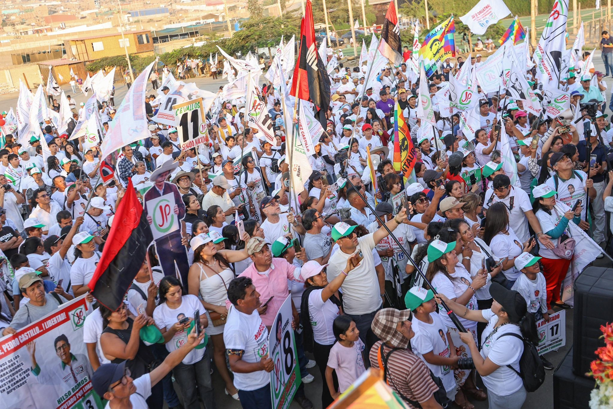 Mitin de Roberto Sánchez, de Juntos Por el Perú, uno de los partidos que más ha crecido - JP