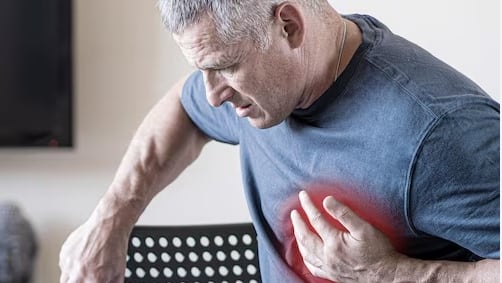 Según Daniel López Rosetti, la clave para evitar que el estrés derive en sufrimiento está en mantener proyectos, planificar momentos positivos y aprender técnicas de meditación (Imagen Ilustrativa Infobae)