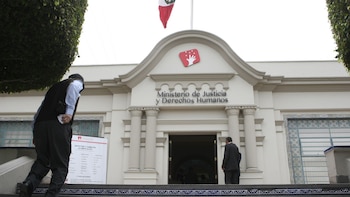 Ministerio de Justicia busca bachilleres