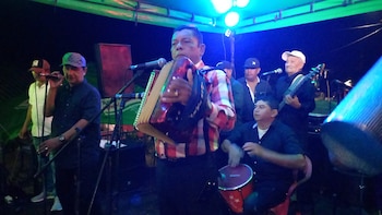 El cantautor colombiano falleció a