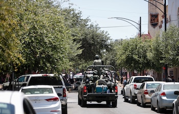Soldados patrullan Nuevo Laredo, Tamaulipas.
