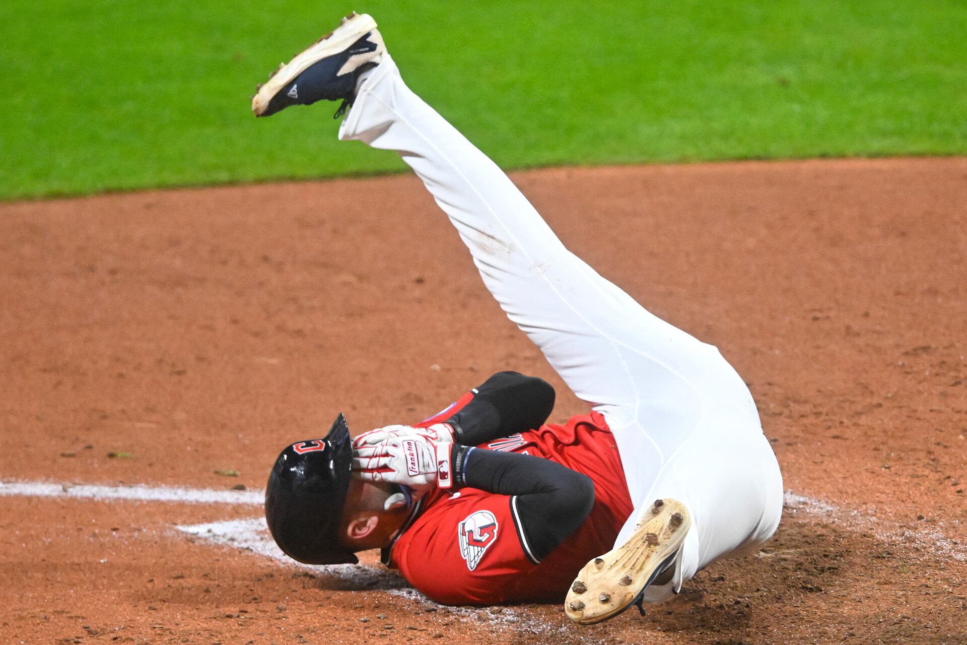 El beisbolista recibió un pelotazo en la cara (Reuters)