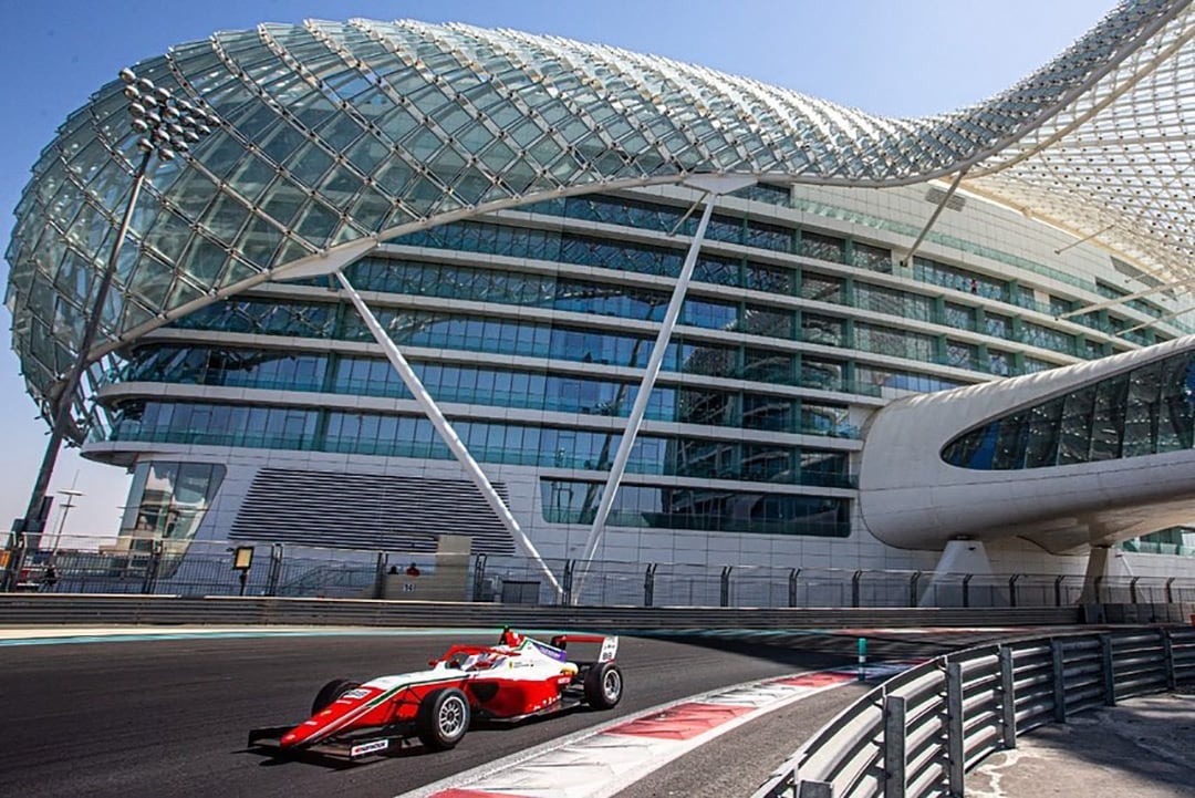 En Abu Dhabi sobre el Fórmula 3 (Crédito: IG @rafaccamara88)