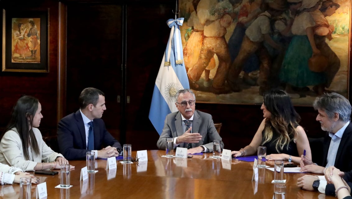 El Ministerio de Salud nacional firmó un acuerdo histórico para adquirir la terapia génica Zolgensma con un esquema de riesgo compartido y a un precio reducido