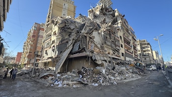 Israel lanza una oleada de