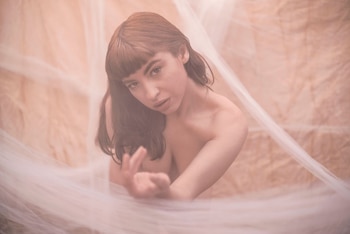 "La regla en el desnudo