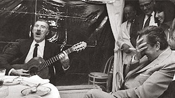 Rivero canta para el ex