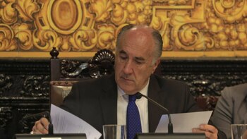 El alcalde de Ageciras reclama información al Gobierno sobre la llegada de migrantes al CIE de esta localidad