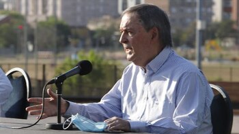 El gobernador Juan Schiaretti negocia