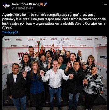 Con el apoyo de varios