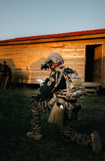 Militares ecuatorianos y estadounidenses participaron en ejercicios conjuntos desarrollados entre abril y mayo de 2026 como parte de los programas de cooperación bilateral en seguridad.