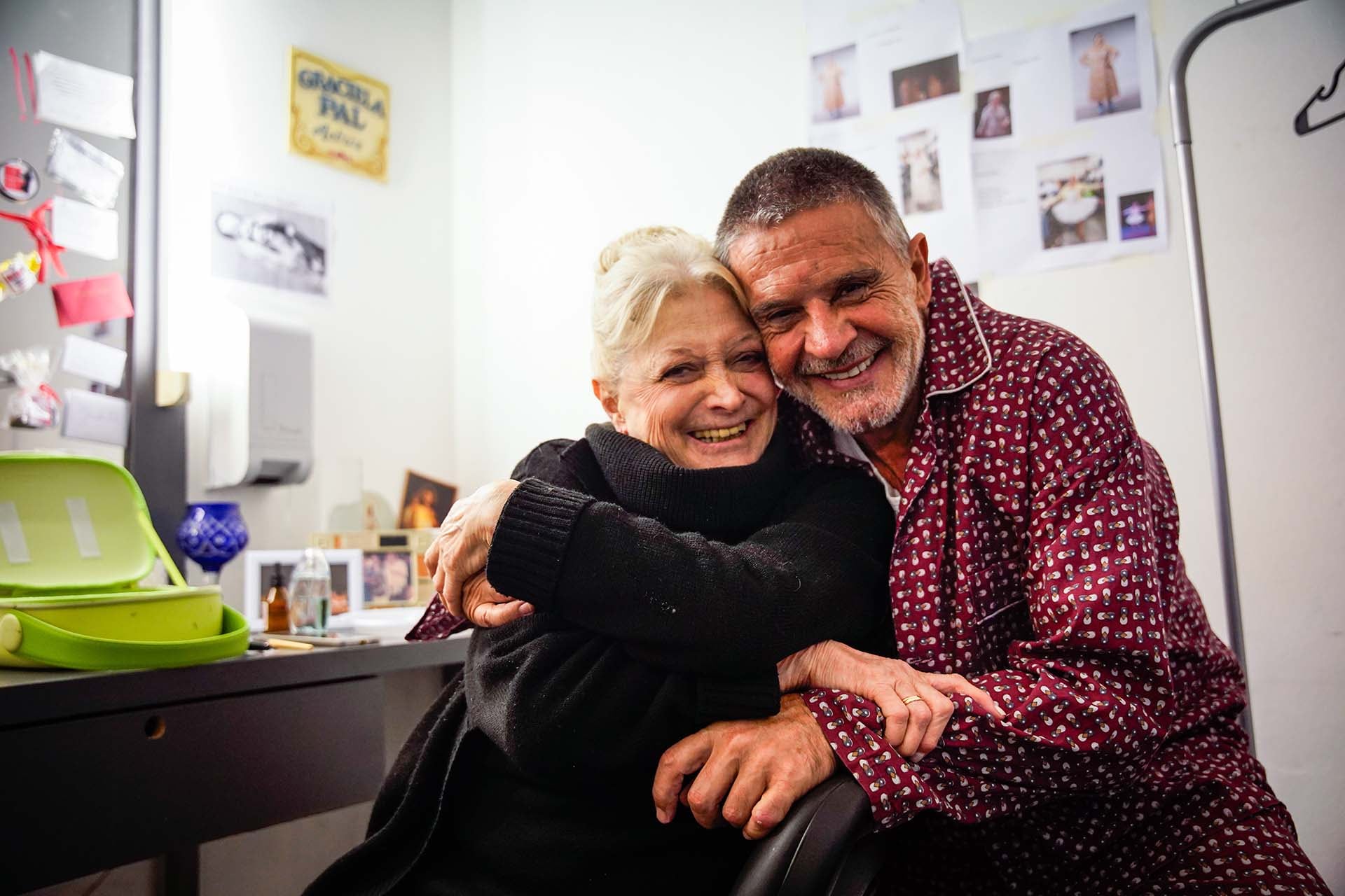 Osvaldo Laport junto a Graciela Pal, que interpreta a Edna, la abuela de Billy Elliot (Crédito: RSFotos)