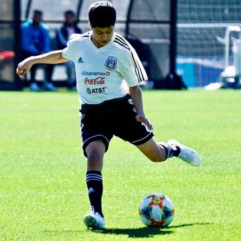 Alex Alcalá defenderá por primera