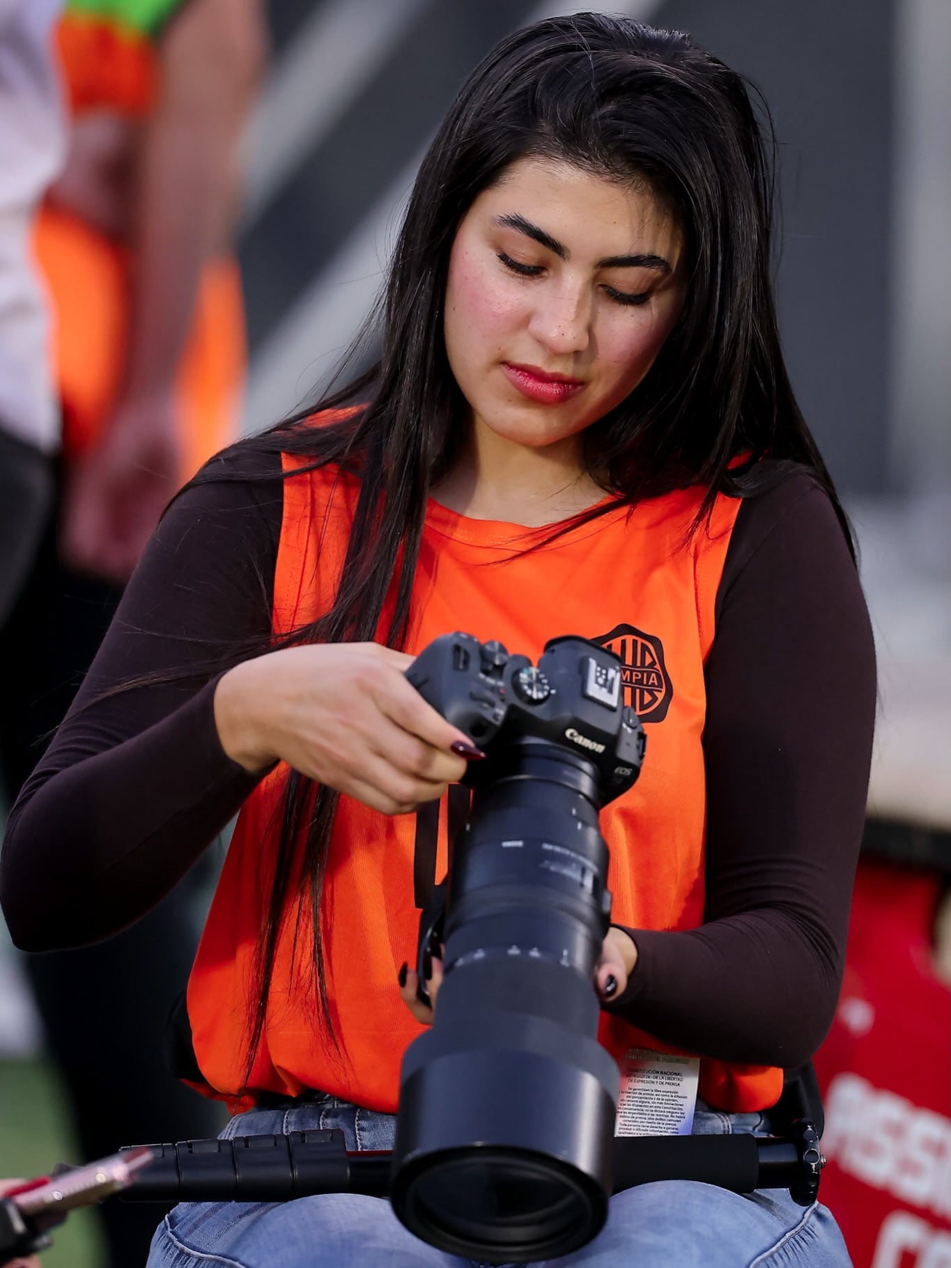 Sportivo Ameliano anuló la restricción de vestimenta para periodistas y fotógrafos acreditados (@adrianacaballero97)