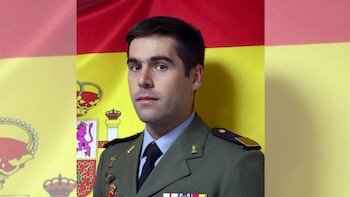 Muere un cabo del Ejército de Tierra en un lanzamiento paracaidista nocturno en el cuartel general de Huesca