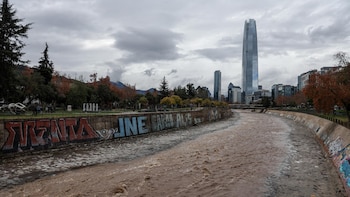 Chile decreta el "estado de catástrofe" por las lluvias en el norte del país, que dejan ya diez muertos