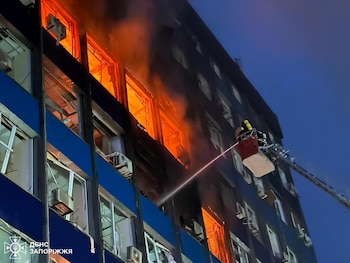 El ataque ruso en Zaporizhzhia dejó un hombre muerto, tres heridos e impactos en zonas residenciales del sureste de Ucrania. (EUROPA PRESS/ARCHIVO)