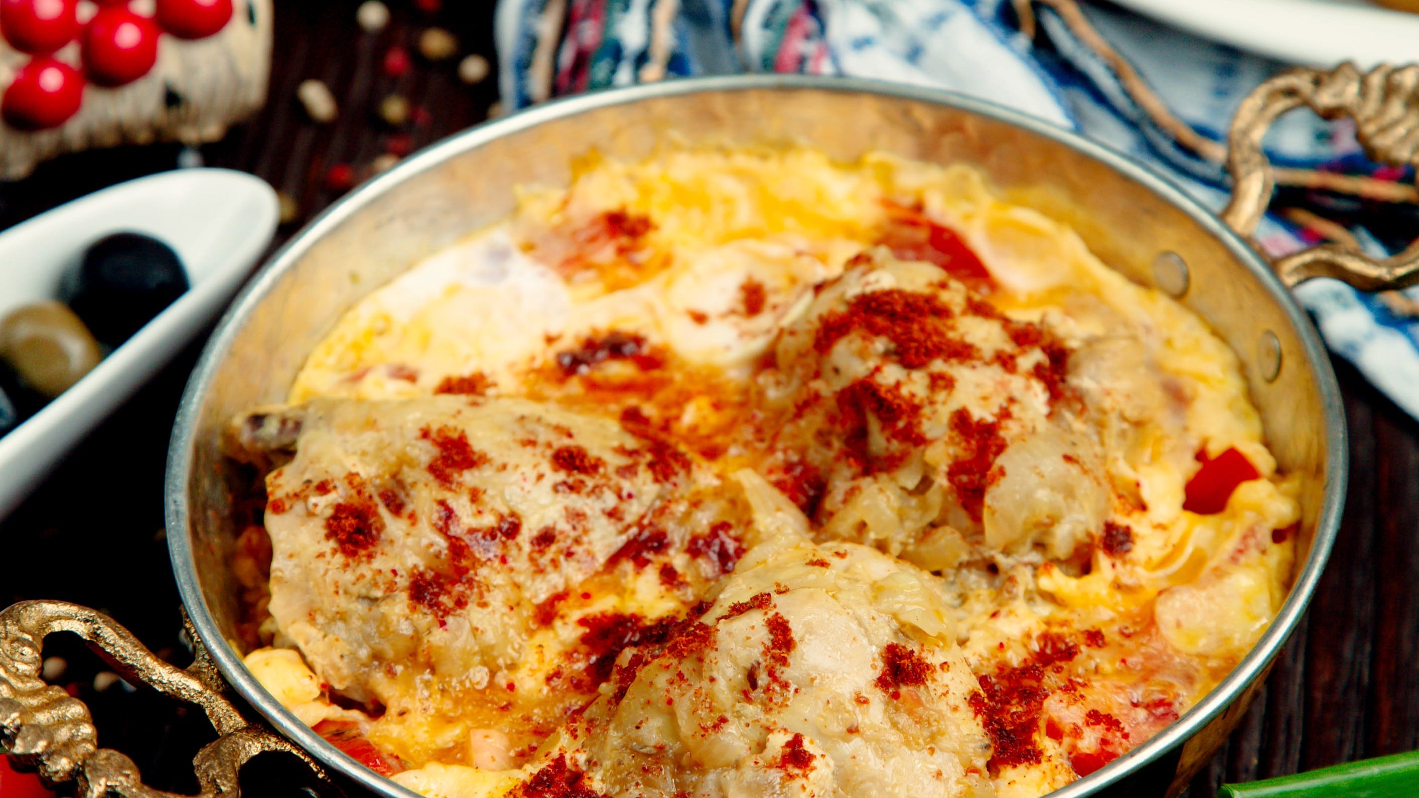 Receta de huevos gratinados (Freepik)