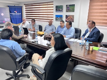 Reunión de la cadena agroalimentaria de cerdo, que analizó la producción porcina nacional.