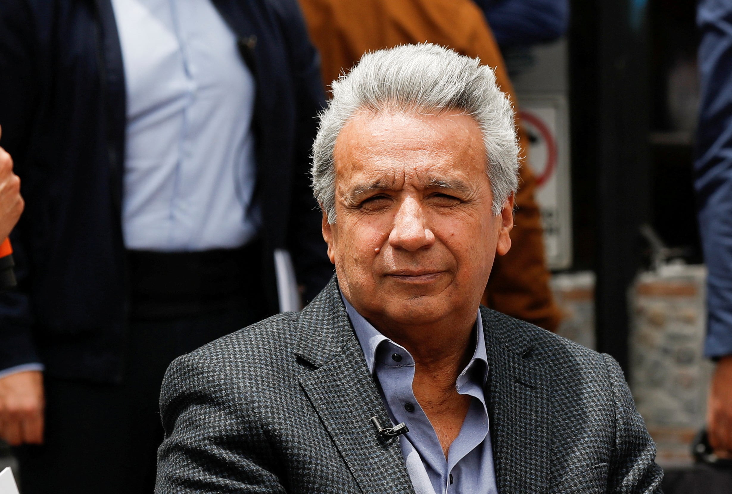 El ex presidente de Ecuador, Lenín Moreno, visita zonas afectadas por las protestas en Quito, Ecuador, el 17 de octubre de 2019 (REUTERS/Henry Romero/Archivo)