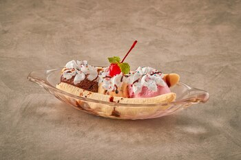 Postre banana split, un clásico