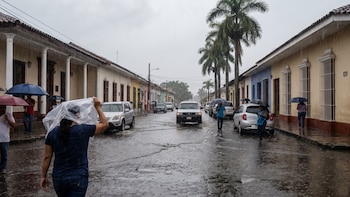 Sistema de alta presión y onda tropical 26 complican el pronóstico en Nicaragua con tormentas, calor y rachas de hasta 77 km/h