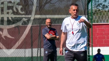 Horacio Melgarejo advierte que habrá “sorpresita” en el once de Cienciano ante Botafogo y revela que sueña con la alineación