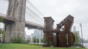 La escultura "En cada lengua