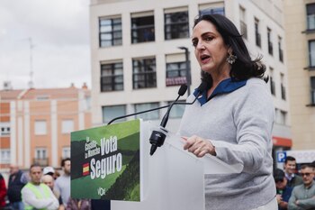 Senadora María Fernanda Cabal ovacionada