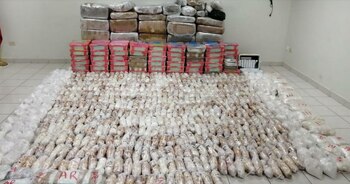 681 paquetes con cristal, con