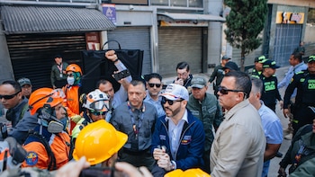 El presidente Abelardo de la Espriella llegó a Pereira: actualizó el número de muertos y anunció medidas para beneficiar a las víctimas del terremoto