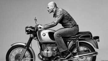 Autorretrato de Maki Galimberti, uno