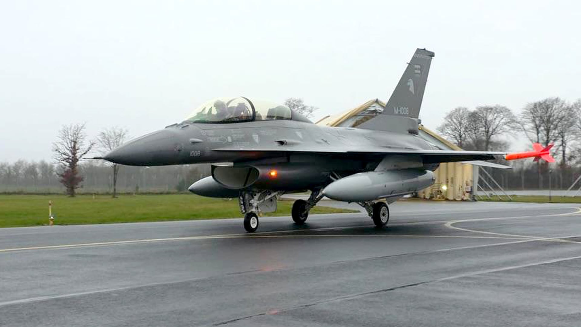 Avión F16