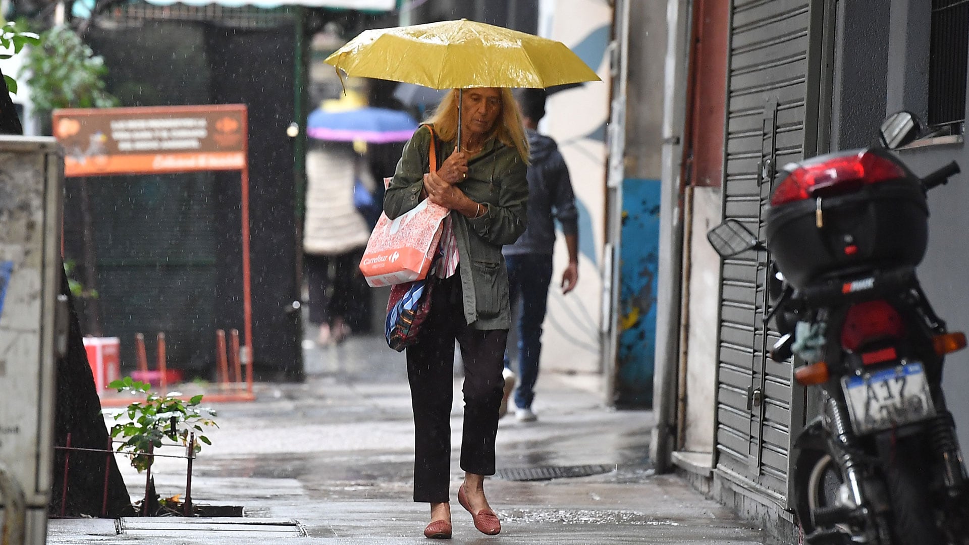 Las lluvias seguirán hasta el mediodía, sobre todo, en la zona norte del AMBA (Maximiliano Luna)