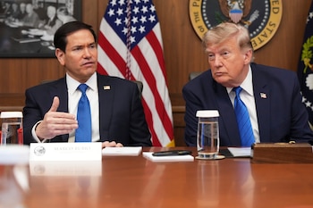 El secretario de Estado, Marco Rubio, junto al presidente de Estados Unidos, Donald Trump (AP Foto/Jacquelyn Martin)