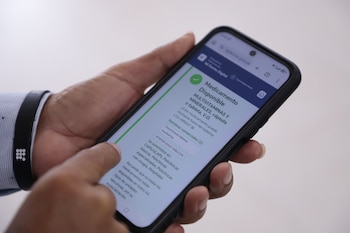 La plataforma permite consultar desde cualquier dispositivo si un medicamento está disponible y en cuál farmacia de la CSS puede retirarse. Cortesía CSS