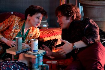 Renée-Zellweger interpretando a Judy Garland