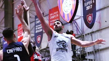 Sebastián Vega, de Gimnasia de